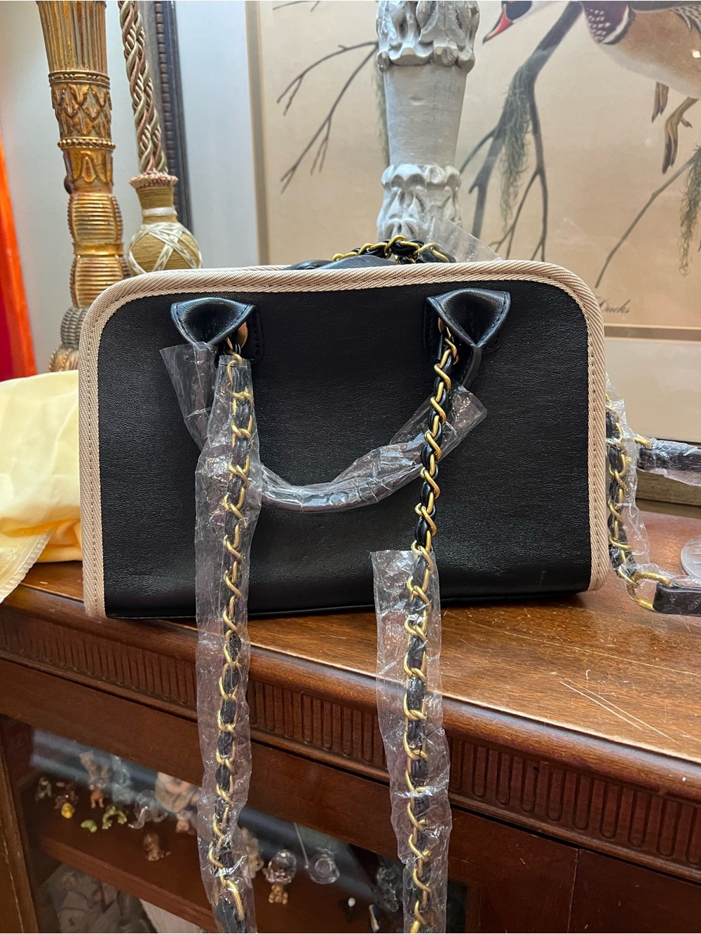 🦋 NWOT Designer style Black & Beige Satchel with Gold Chain Trim - Picture 5 of 9